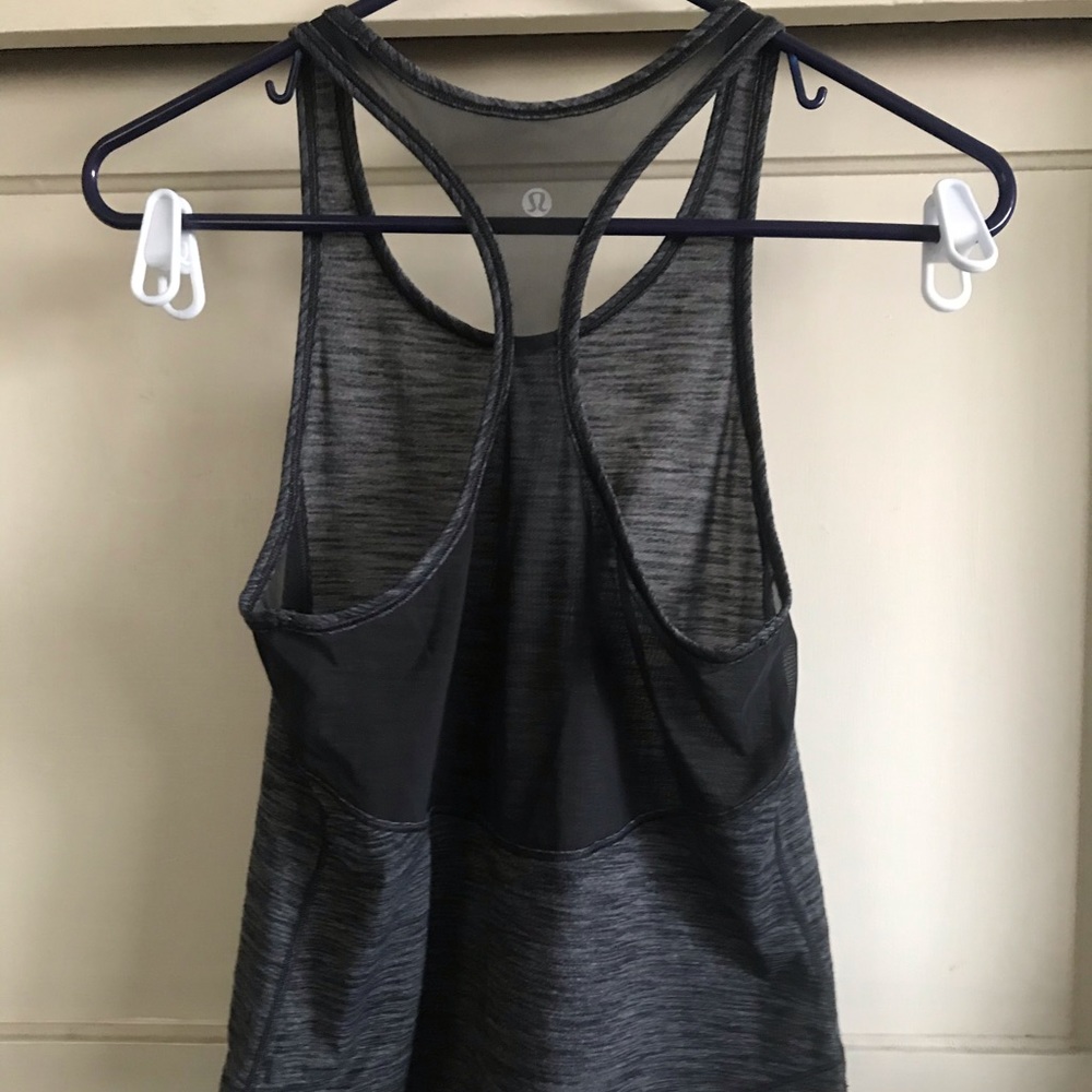 Lululemon Long Distance Tank - Picture 4 of 6